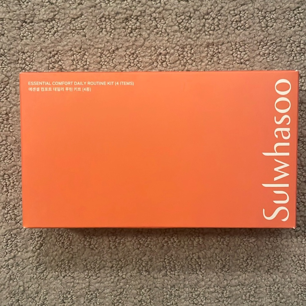 Brand new Sulwhasoo Essential comfort daily routine kit